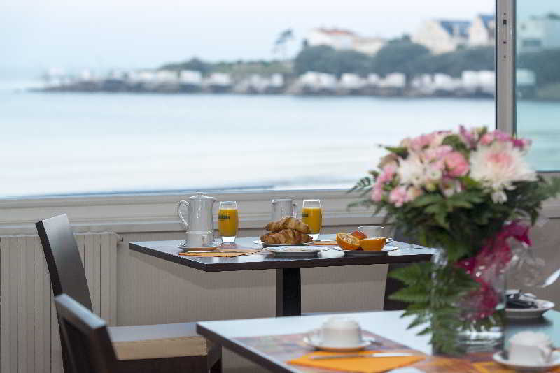 Cerise Royan - Le Grand Hotel De La Plage Exterior foto